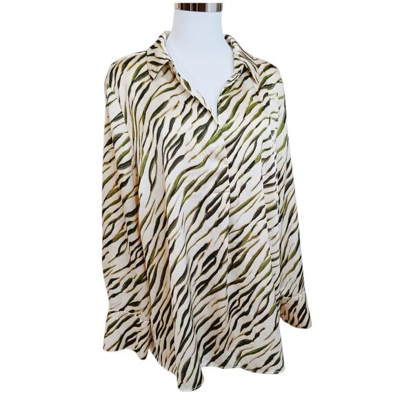 VINCE CAMUTO Blouse Top 2X Career Office Dressy VNeck Chic Cream Greenery Animal - Picture 9 of 10